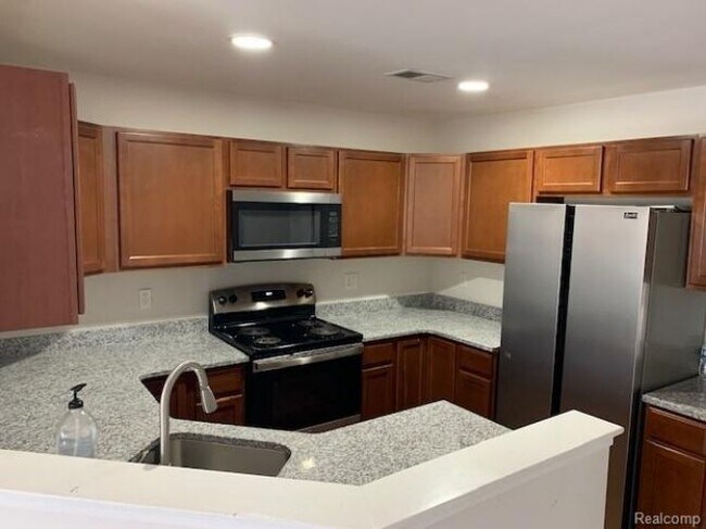 Building Photo - 402 Legato Dr