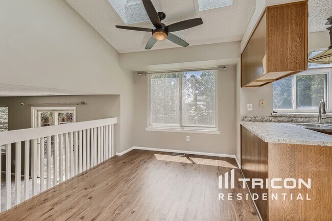 Foto del edificio - 4290 S Halifax Way