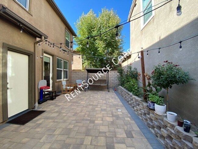 Building Photo - 28408 Camino Del Arte Dr