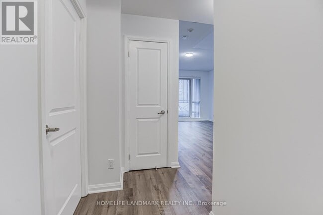 Building Photo - 35 Hayden St