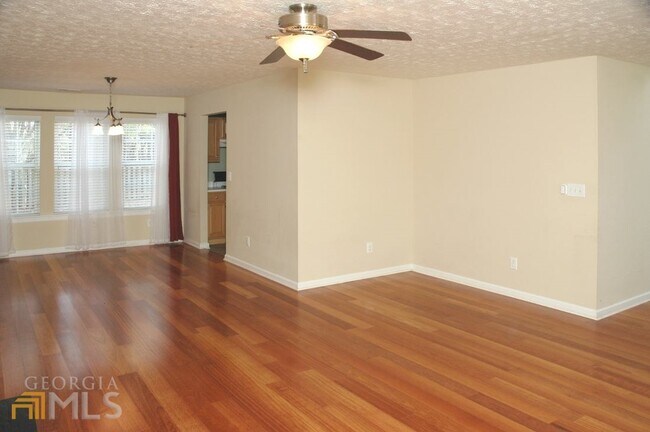Building Photo - 3935 Brushy Creek Way