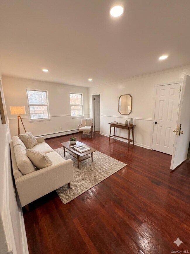 Foto del edificio - 109-19-10202 202nd St