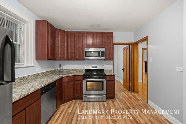 Foto del edificio - 4144 N Mozart St