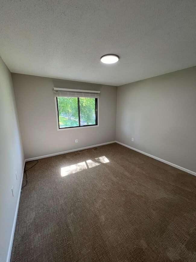 Building Photo - 2087 Bradley St