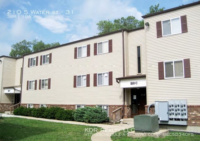 Building Photo - 3Br 1 Ba apartment . MUST SEE !!! (Olathe)