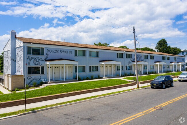 Foto del edificio - Elmwood Gardens