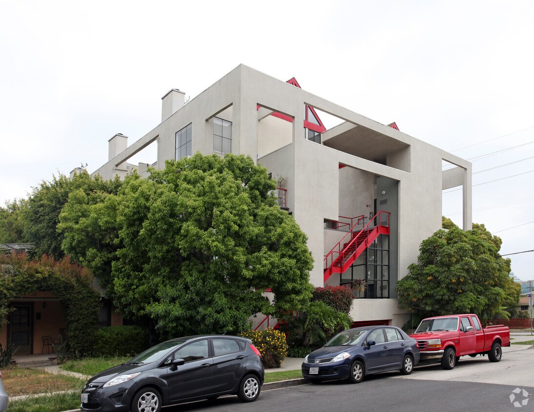 Foto del edificio - 11575 Missouri Ave