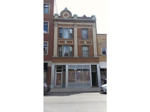 Building Photo - 2251 W North Ave