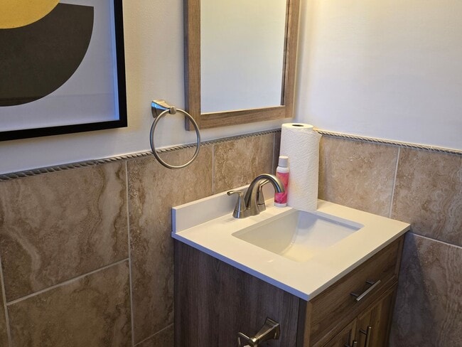 Foto del edificio - **4706 Glenspring Road, Henrico, VA – Move-In Ready Brick Rancher!**