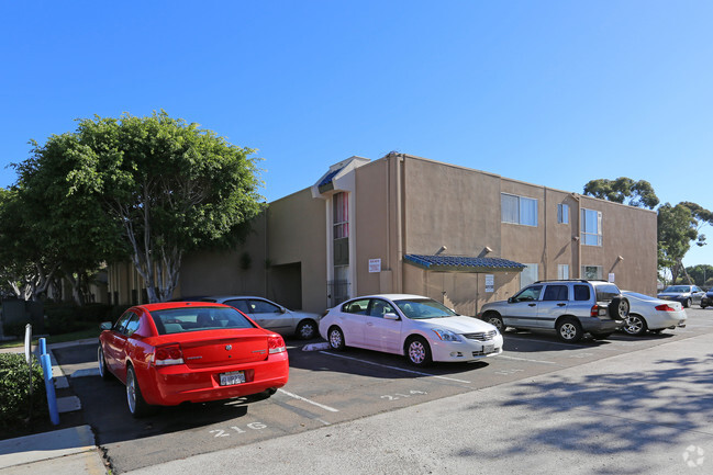 Foto del edificio - Balboa Fountains Apartments