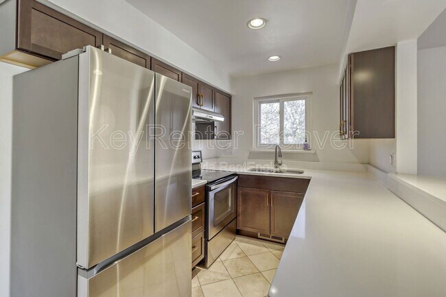 Foto del edificio - 9195 Lehigh Ave