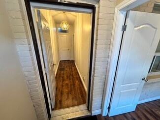 Building Photo - 800 Pape Av