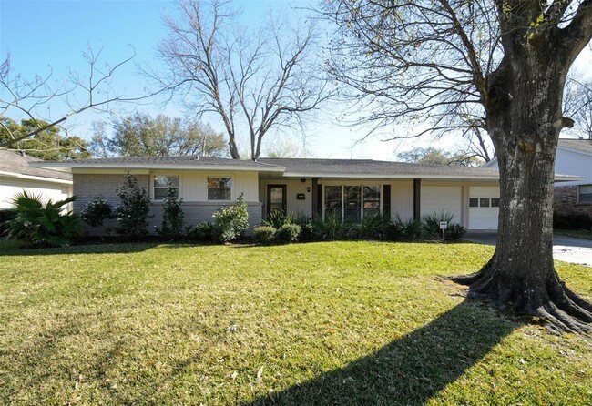 Foto del edificio - 5415 Darnell St