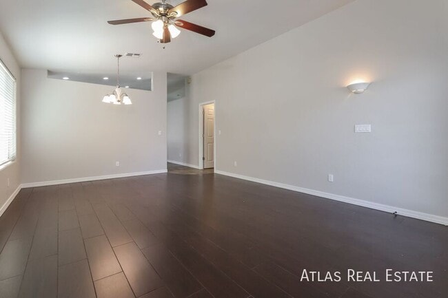 Building Photo - 2498 E Stone Stable Dr