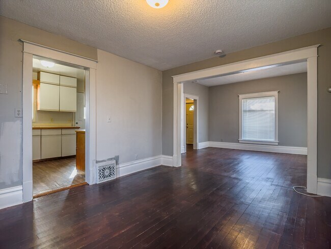Foto del edificio - 810 10th St NE