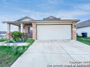 Foto principal - 723 Spectrum Dr