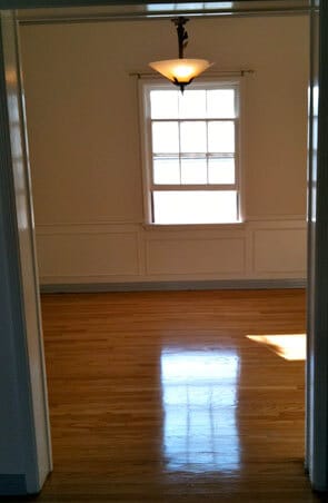 Dining Room - 123 N Harper Ave