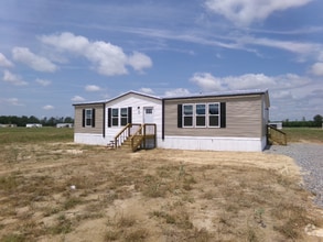 Building Photo - 281 Patriot Ln
