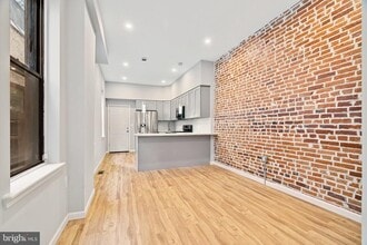 Building Photo - 1718 Edgley St