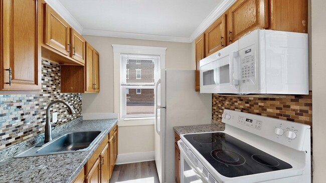 Building Photo - 5 Ropes St