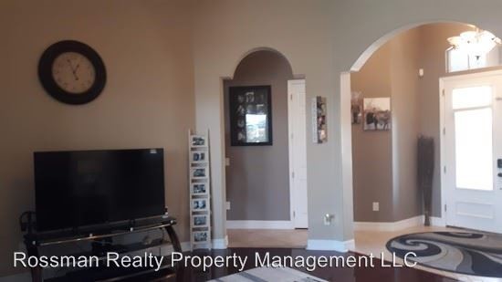 Building Photo - 3 br, 2.5 bath House - 1617 Savona Pkwy W