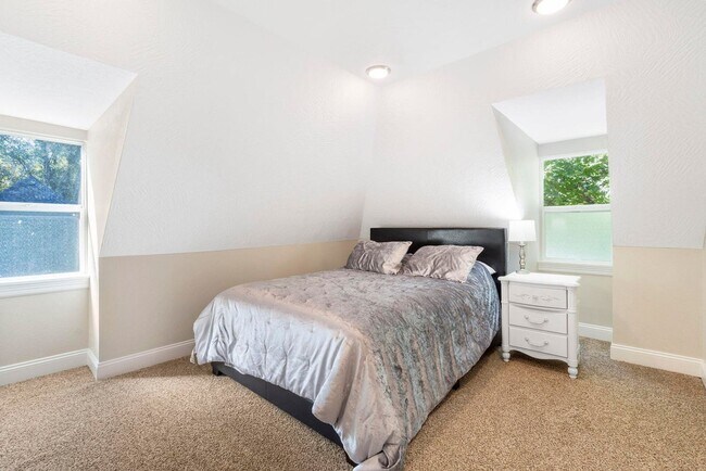 Foto del edificio - 2020 N Howard Ave