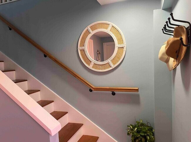 Building Photo - 37 Blue Water Dr