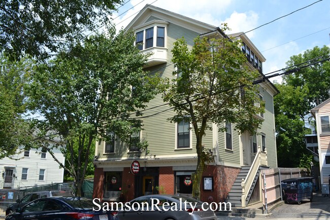 Foto del edificio - 304 Wickenden St
