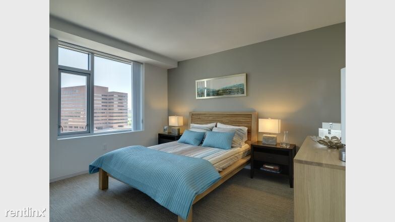 Foto principal - 350 Kendall St