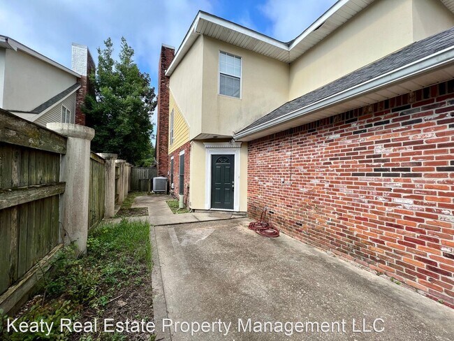 Foto del edificio - 3 br, 2.5 bath House - 513 Verot School Ro...
