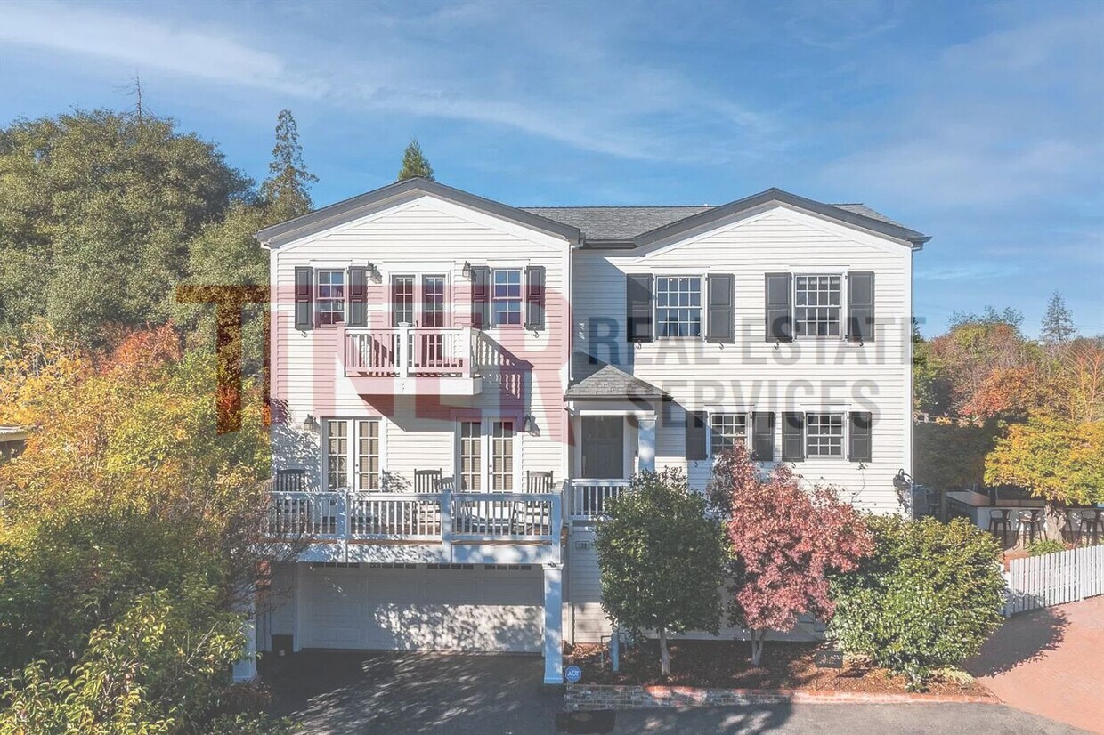 Primary Photo - Stunning Auburn 6 Bedroom Colonial