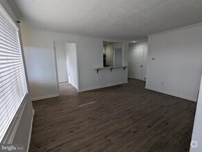 Building Photo - 7112 Donnell Pl