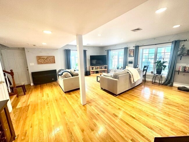 Building Photo - 139 Fresh Pond Pkwy