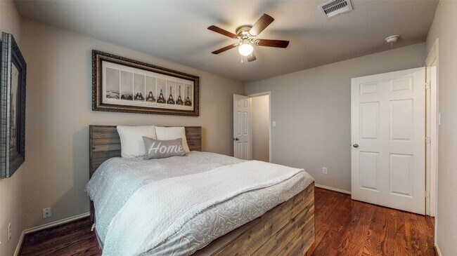Foto del edificio - 1321 Paige St