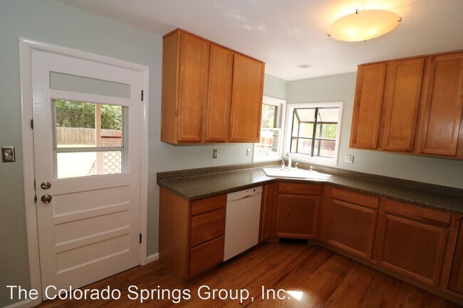 Building Photo - 3 br, 1 bath House - 419 Echo Lane