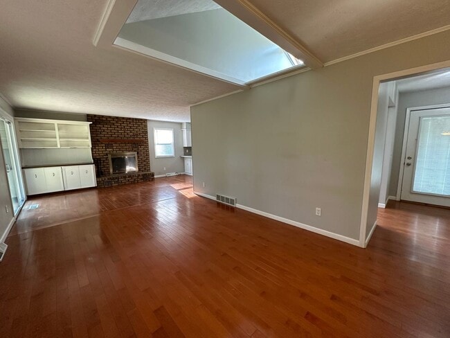 Building Photo - Single Family Home in Alto!