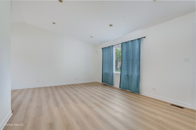 Foto del edificio - 900 Ashford Ln