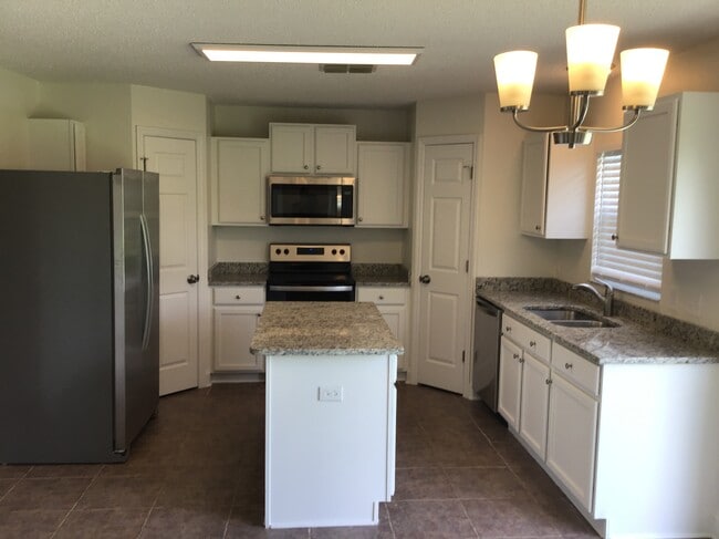Building Photo - 4315 Stonefield Dr