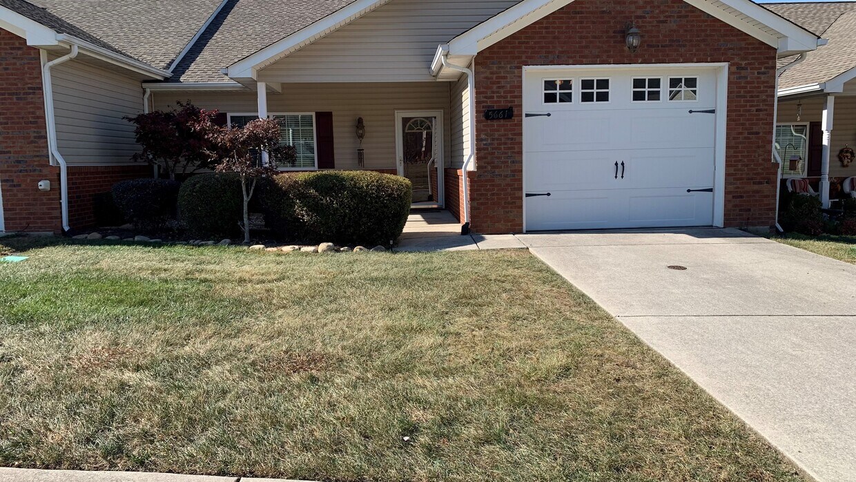 Primary Photo - 5661 Hickory St