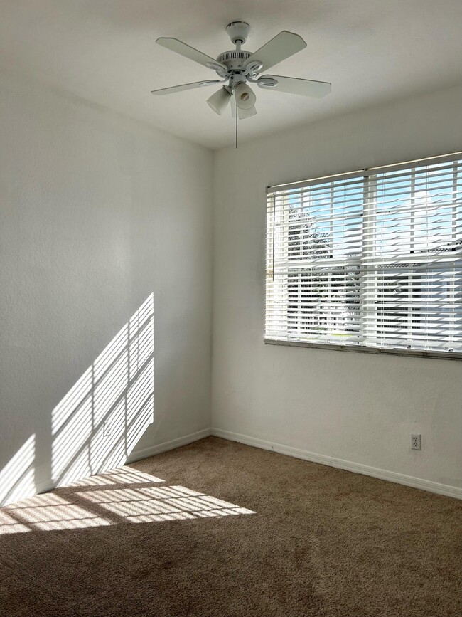 Building Photo - 3137 Grandiflora Dr