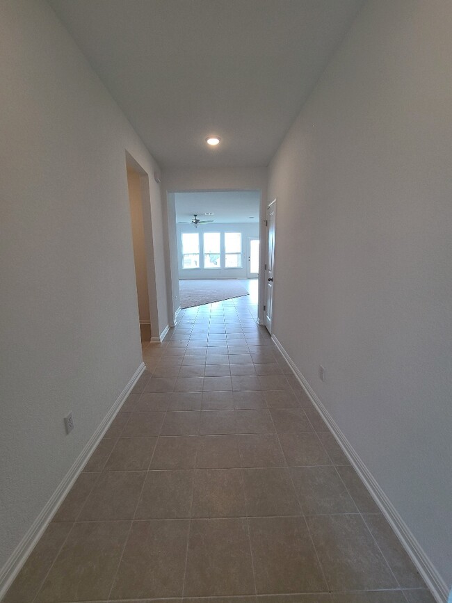 Entry foyer - 1908 Donetto Dr