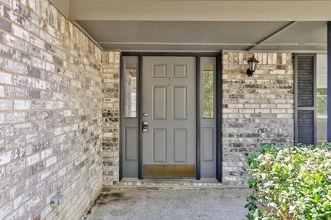 Building Photo - 5504 Big Bend