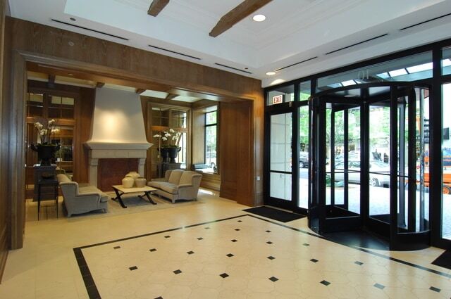 Foto del edificio - 10 E Delaware Pl
