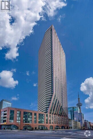 Building Photo - 99-1699 John St
