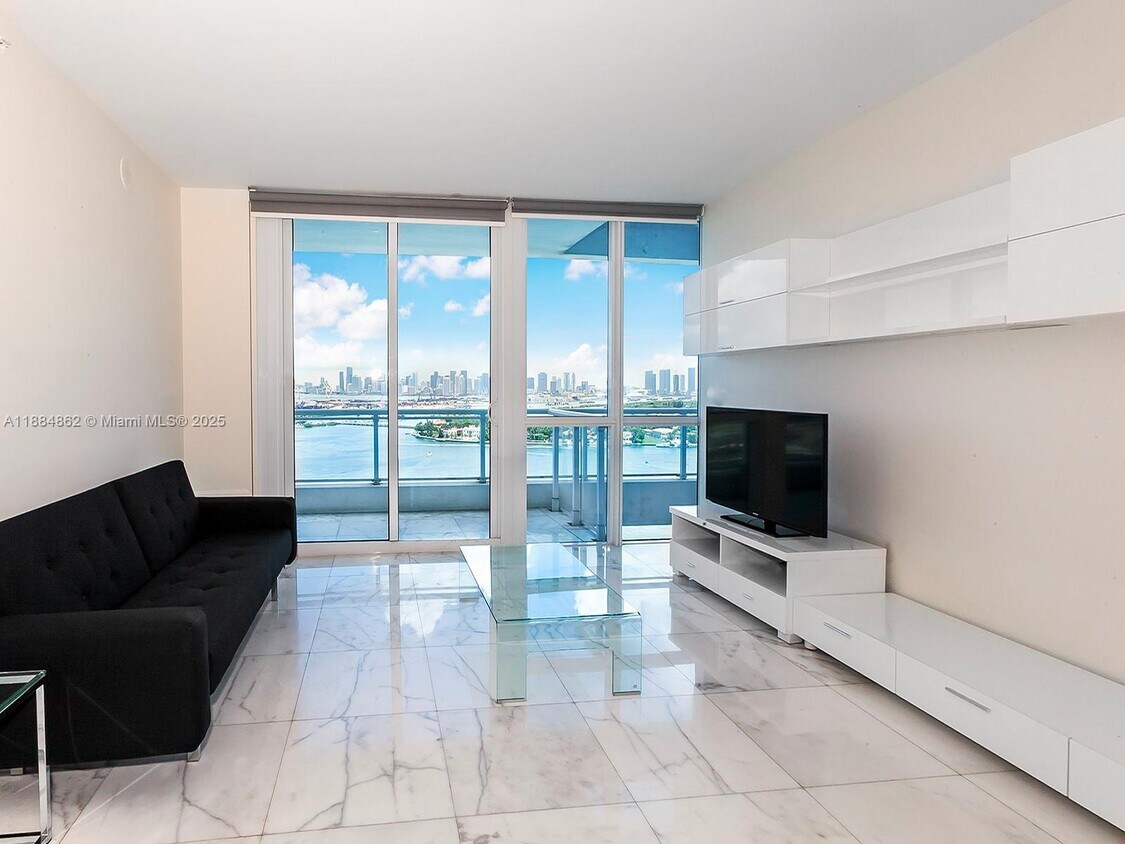 Foto principal - 540 West Ave