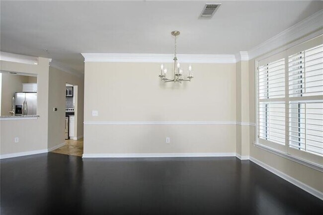 Building Photo - 3334 Peachtree Rd NE