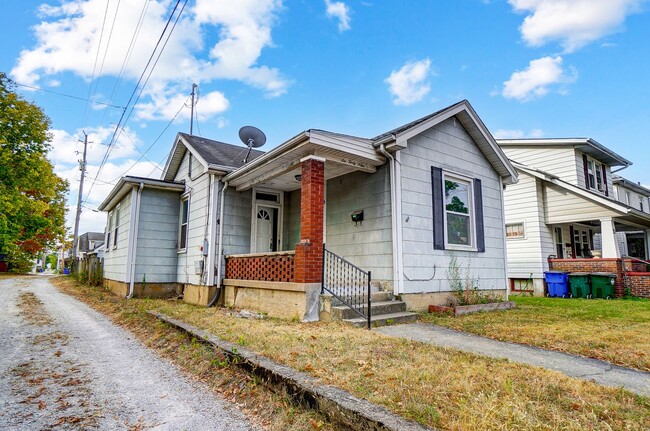 Foto del edificio - Two Bedroom, One Bathroom House in Hamilton