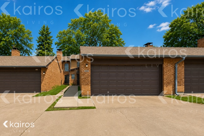 Building Photo - 822 Courtenay Pl