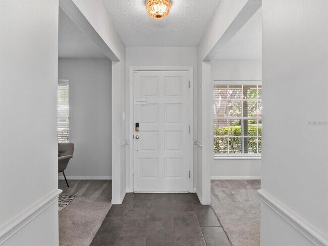 Building Photo - 608 Blue Lake Dr