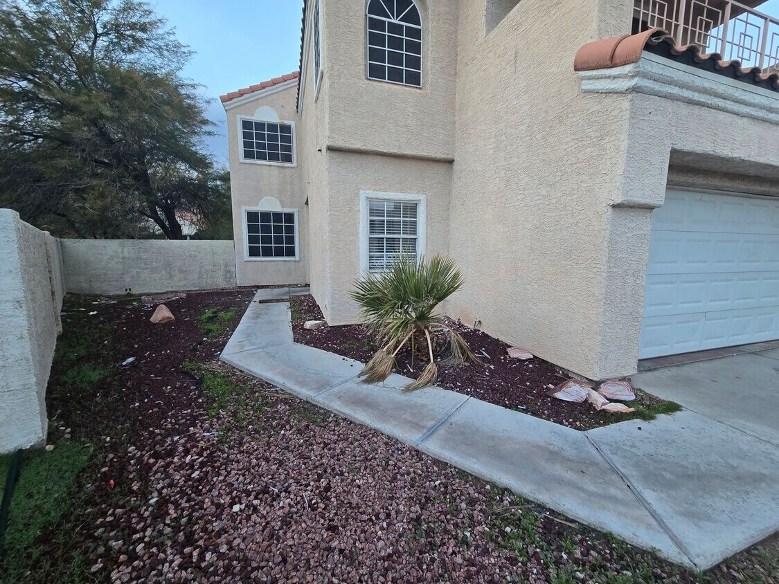 Foto del edificio - 2757 Trotwood Ln